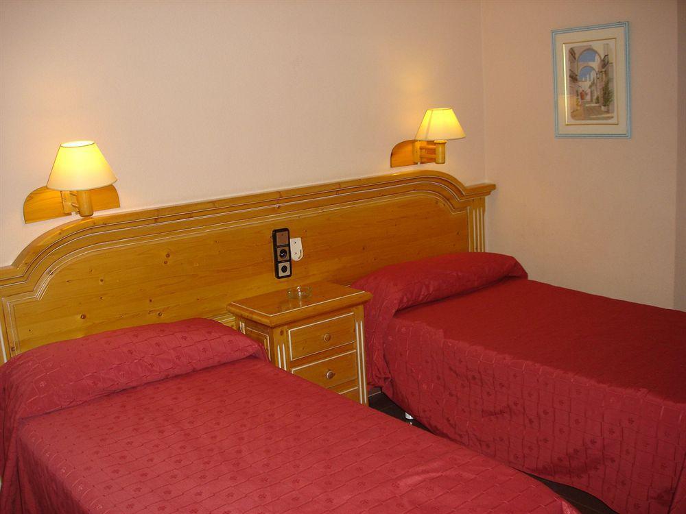 Hotel Vista Nevada Darro Bagian luar foto